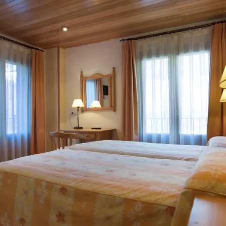 Hotel Pey *